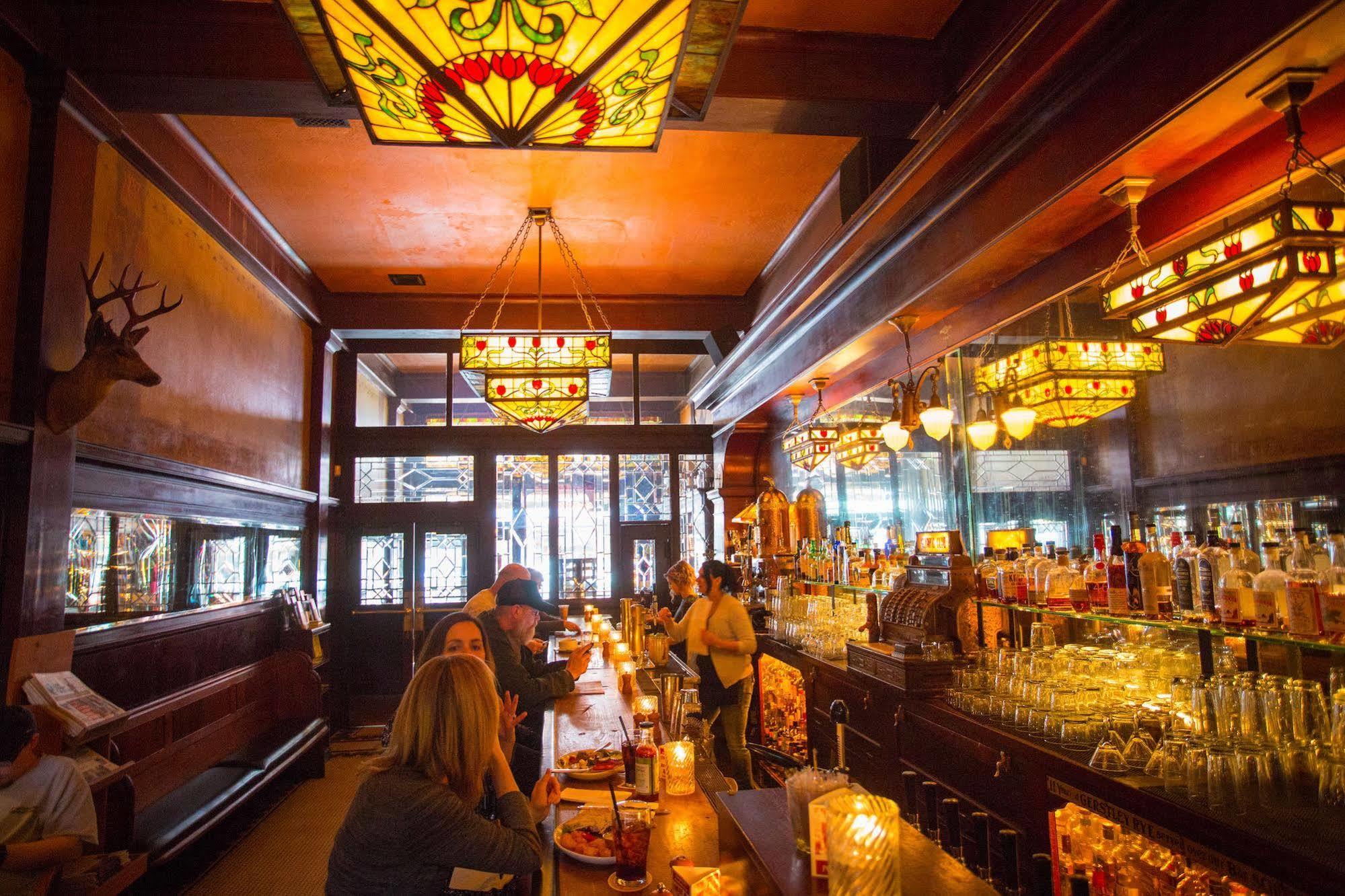Mcmenamins Olympic Club Villa เซ็นทราเลีย ภายนอก รูปภาพ