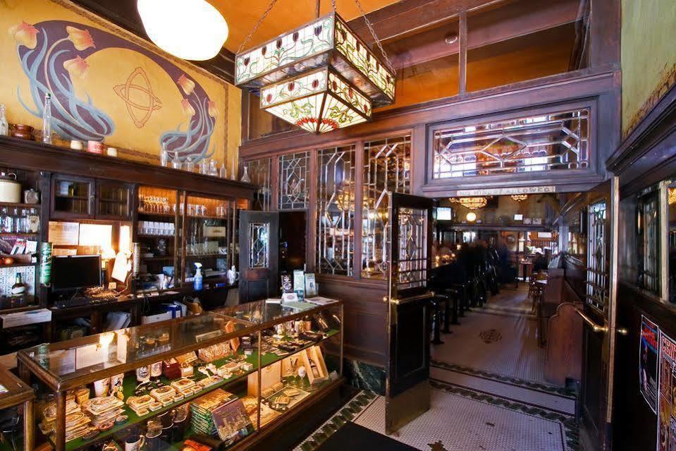 Mcmenamins Olympic Club Villa เซ็นทราเลีย ภายนอก รูปภาพ